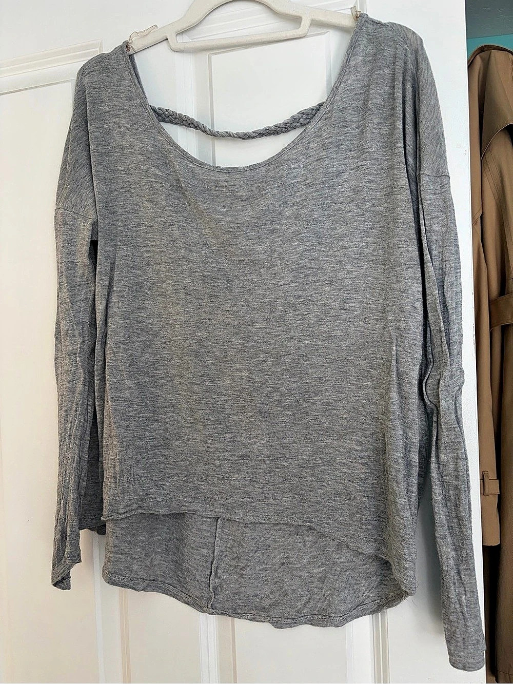 Gray Long Sleeve Scoop Neck Top Like New